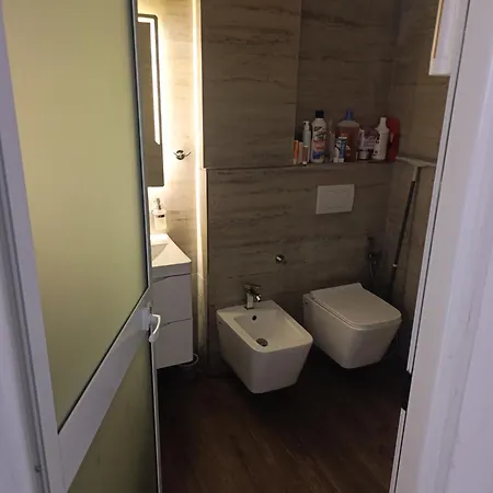 Peleus- 2 Apartamento Tirana